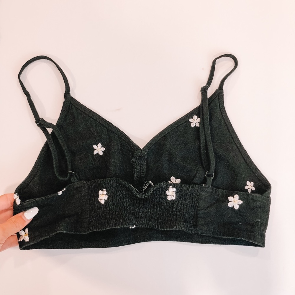 Kendall & Kylie Daisy Bralette!! - Picture 8 of 9